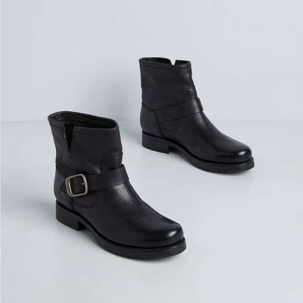 FRYE NIB Veronica Leather Moto Bootie - Black